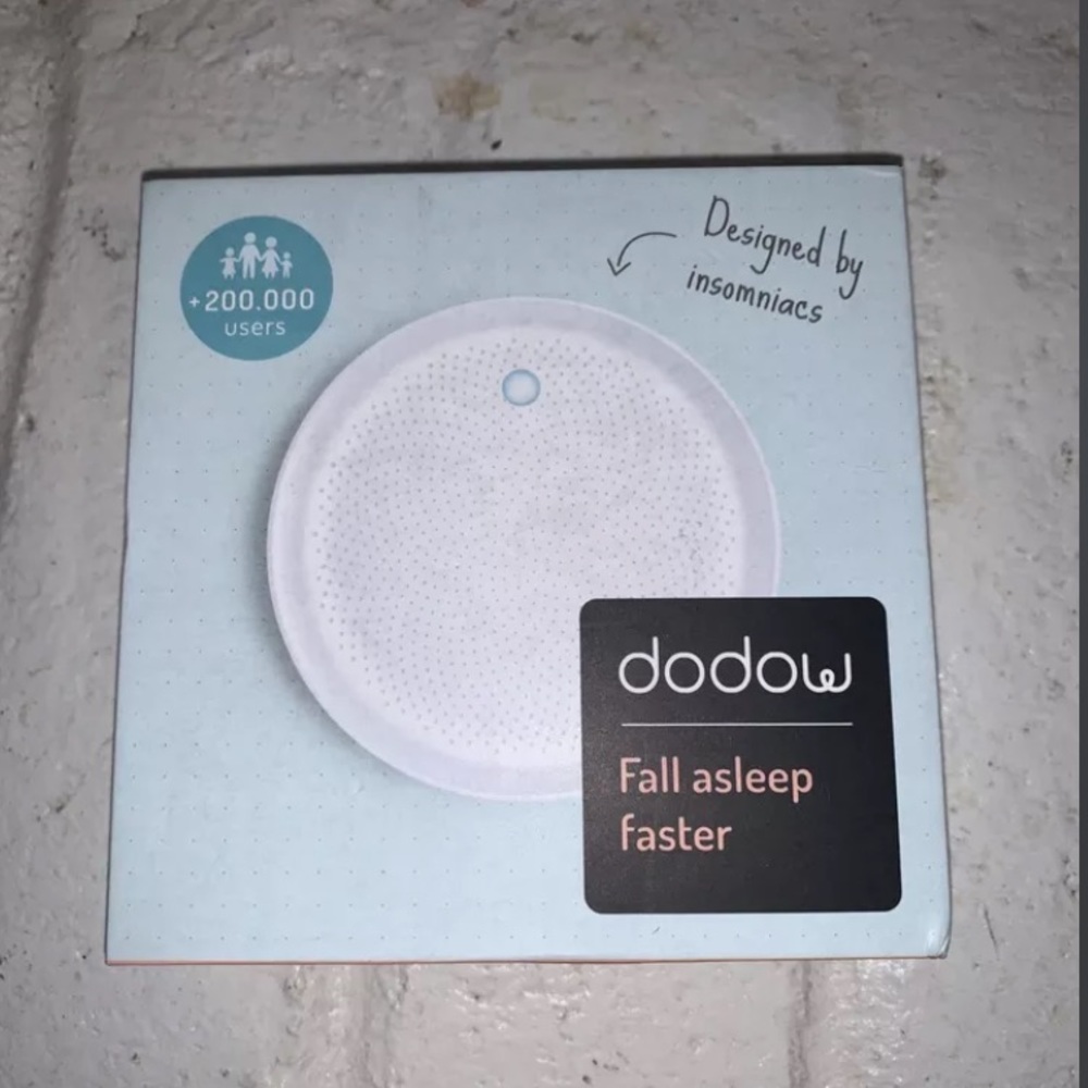 NEW Dodow Sleep Aid Device- Fall Asleep Faster